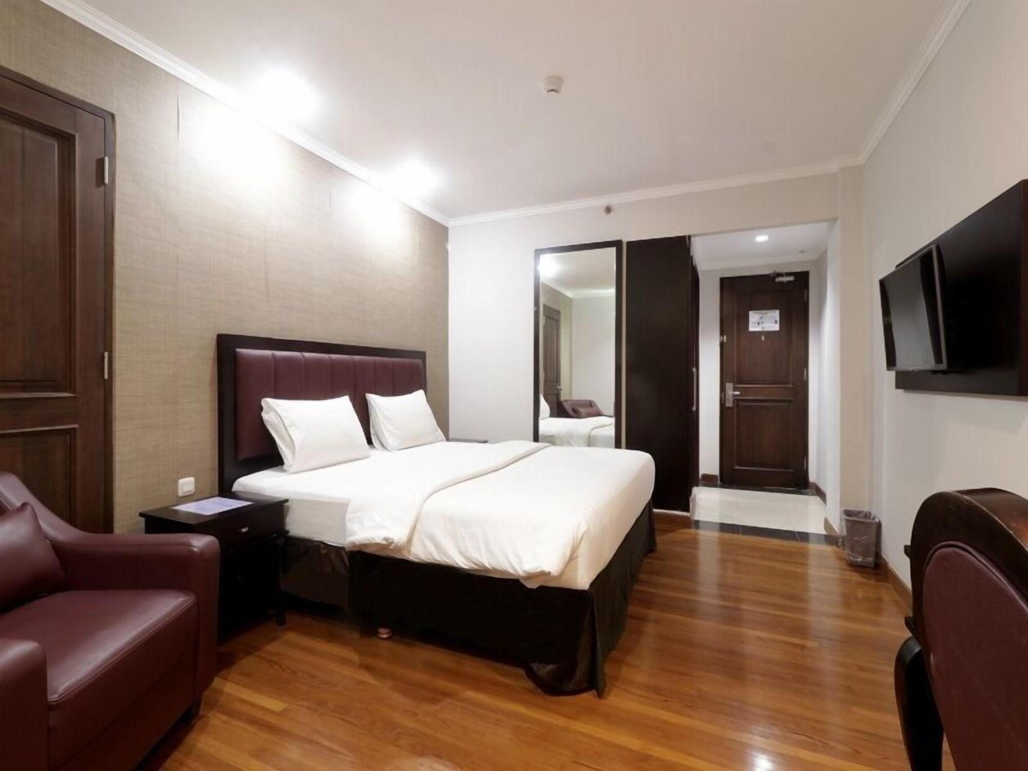Hotel P 2*